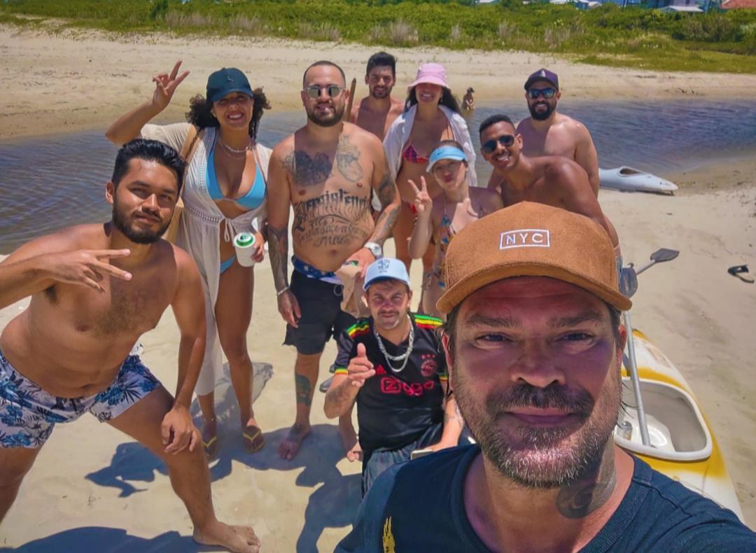 Genesis Beach Hostel! Quartos Compartilhados E Privativos Na Pinheira Palhoça Екстериор снимка